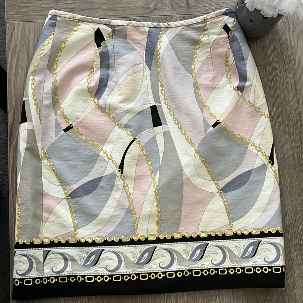 Tailor B. Moss Pastel Chain-Print Pencil Skirt